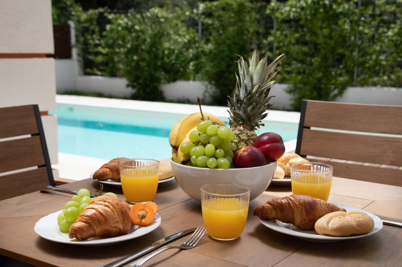 Perithia Suites Екстериор снимка