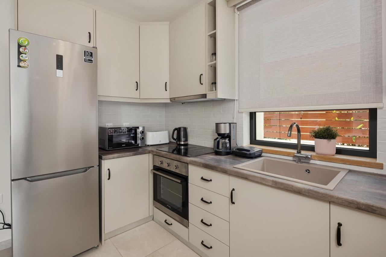 Perithia Suites Екстериор снимка